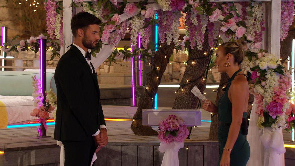 love island final liam et millie lors de la déclaration d'amour finale