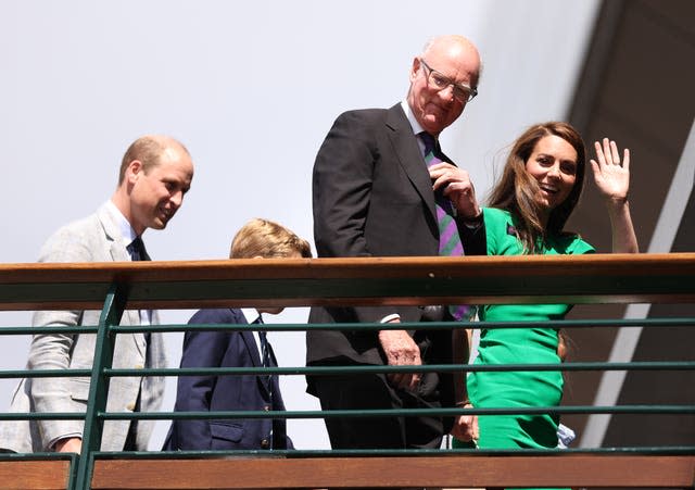 Kate fait signe à Wimbledon