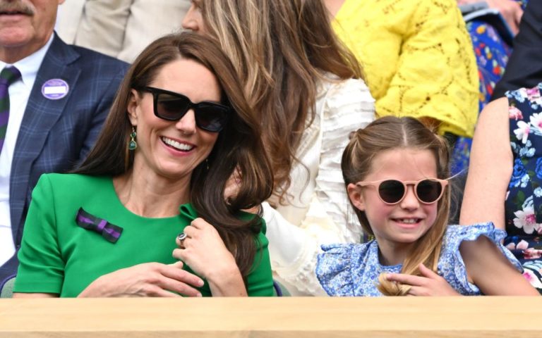 La princesse de Galles et la princesse Charlotte proposent une nouvelle approche du style mère-fille à Wimbledon