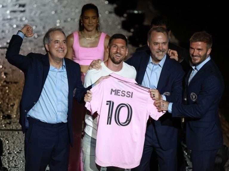 Lionel Messi acclamé par des milliers de personnes lors de l’événement d’introduction de l’Inter Miami