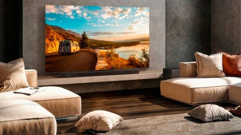 Ce téléviseur Samsung QLED de 98 pouces vient de donner à notre téléviseur 8K préféré une mise à niveau massive