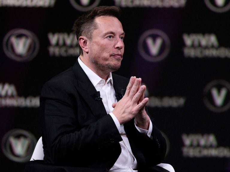 La richesse d’Elon Musk chute de 13,6 milliards de dollars alors que les actions de Tesla chutent