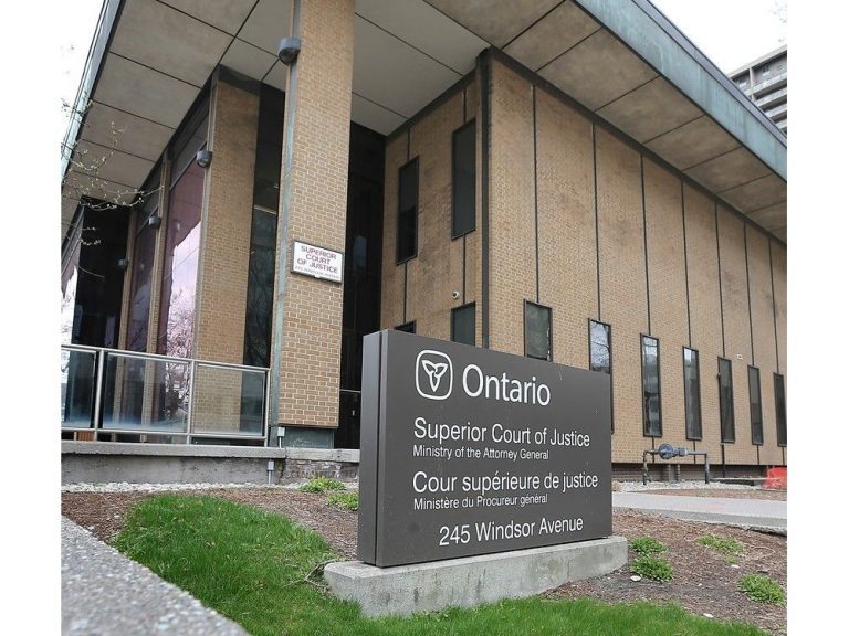 Un hypnotiseur du sud-ouest de l’Ontario acquitté des accusations d’agression sexuelle