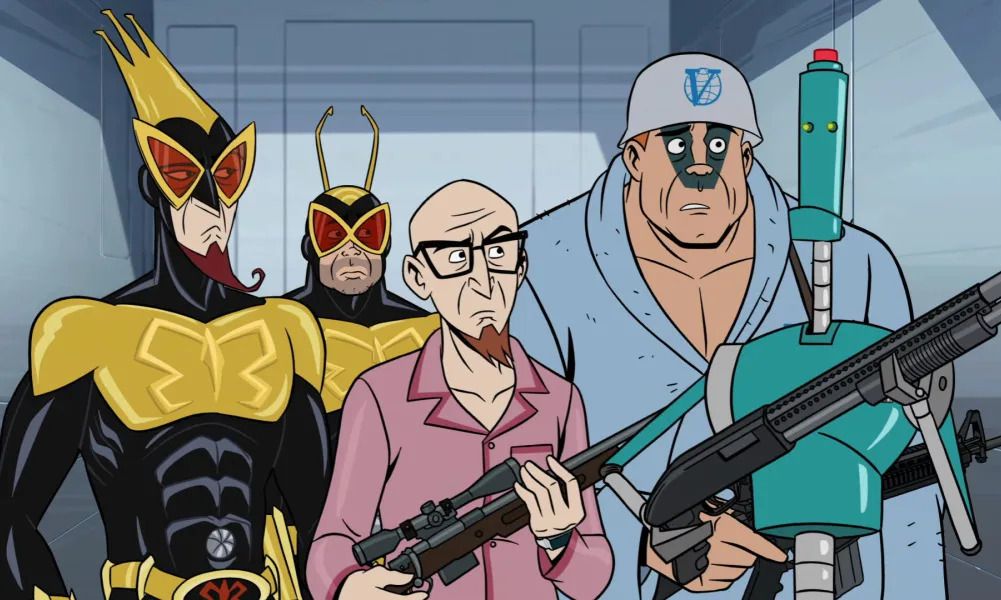 Le monarque, les hommes de main 21, le docteur Venture, le sergent Hatred et HELPer tenant un fusil de chasse dans un ascenseur dans The Venture Bros. : Radiant is the Blood of the Baboon Heart.