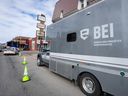 Un camion BEI appartenant au bureau de police autonome de Québec vu le 28 mars 2023.