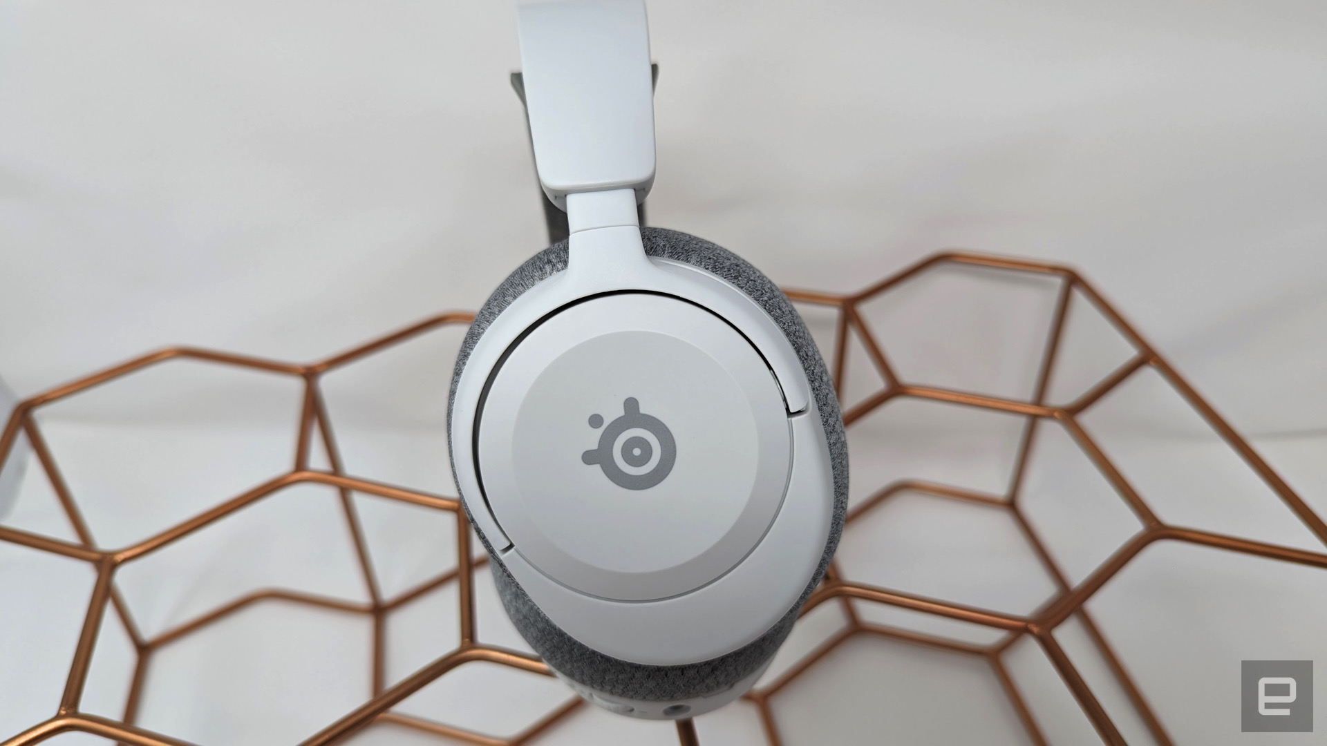 SteelSeries Arctis Nova 1