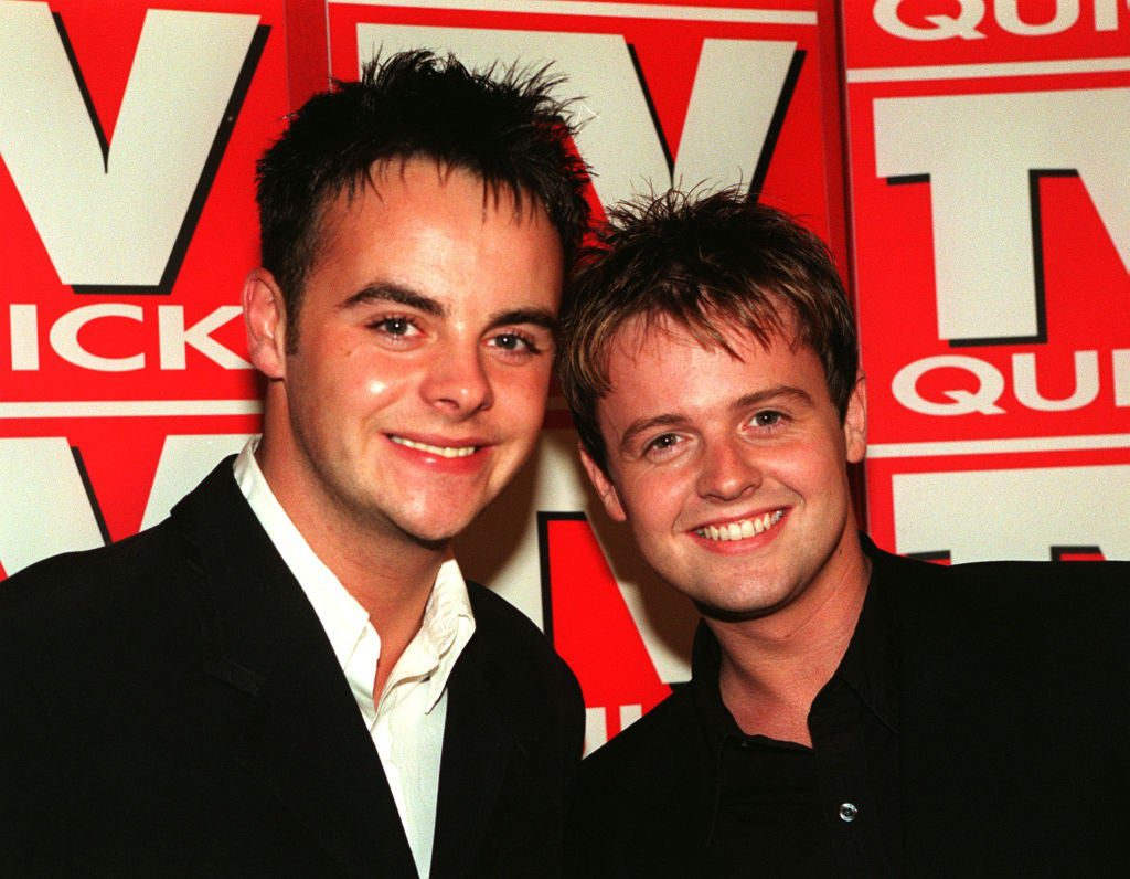 Byker Grove redémarre dans les travaux avec Ant & Dec
