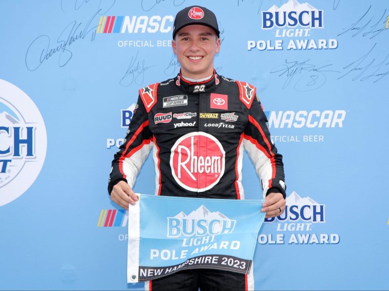 Christopher Bell, pilote de Joe Gibbs Racing, remporte la pole pour la course de Coupe au New Hampshire Motor Speedway