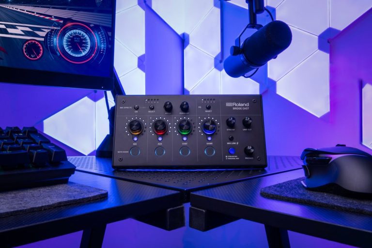 Découvrez le Roland BRIDGE CAST : votre solution audio tout-en-un pour les jeux et le streaming
