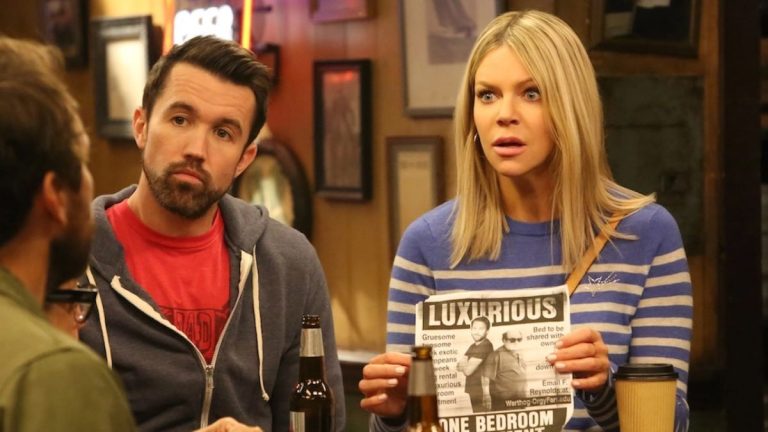 Rob McElhenney and Kaitlin Olson in It