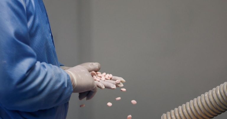 Des scientifiques fabriquent de l’ibuprofène et d’autres analgésiques courants à partir de déchets de l’industrie du papier