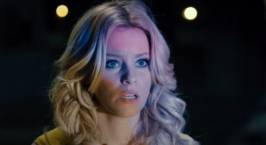 Elizabeth Banks in the yellow dress Walk of Shame trailer.