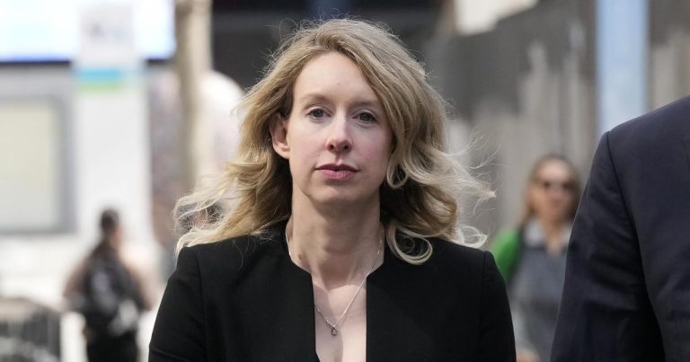 Elizabeth Holmes voit sa peine de 11 ans de prison réduite de deux ans