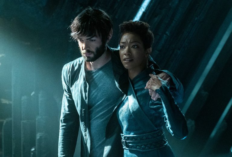 Ethan Peck sur Spock et Burnham – TVLine