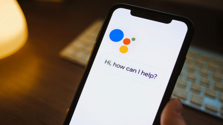 Google Assistant pourrait bientôt utiliser l’IA pour résumer de longs articles