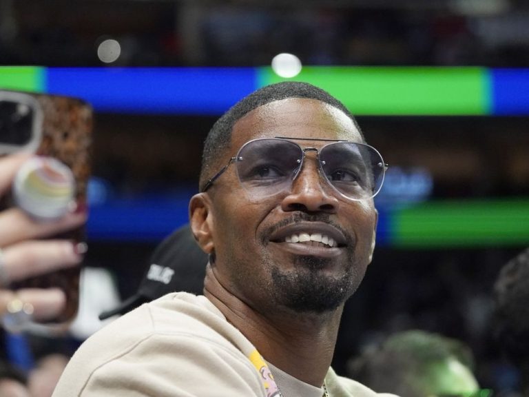 « JE SUIS ALLÉ EN ENFER ET RETOURNÉ »: Jamie Foxx dit aux fans qu’il se remet d’une maladie