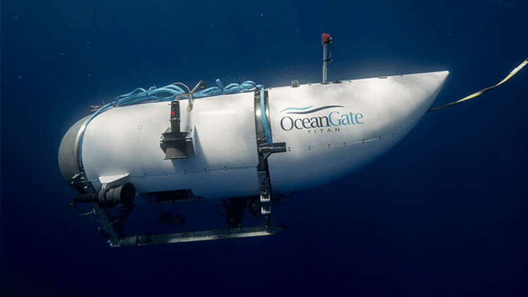 James Cameron dément les rumeurs "offensantes" selon lesquelles il ferait un film sur la catastrophe du submersible du Titanic
