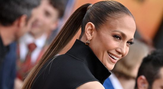 Jennifer Lopez at the Flash premiere