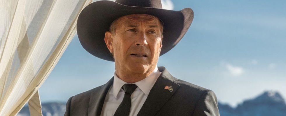 John Dutton in cowboy hat outdoors on Yellowstone