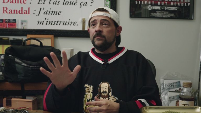 Kevin Smith espère que les grévistes du SAG-AFTRA "écraseront leurs seigneurs"
