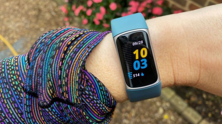 La mise à jour Fitbit Charge 5 est en train de briquer le tracker de fitness – ce que vous devez savoir