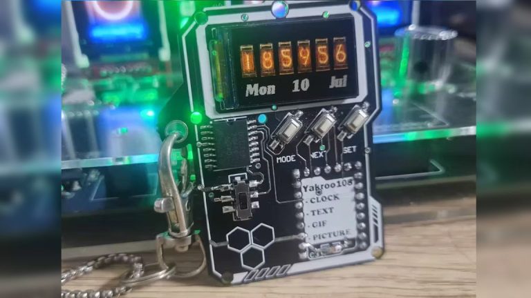 La montre de cou Cyberpunk alimentée par Raspberry Pi Pico indique plus que l’heure