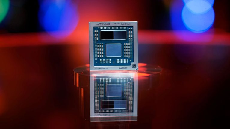 Le V-Cache 3D d’AMD arrive sur les ordinateurs portables : CPU Ryzen 9 7945HX3D listé