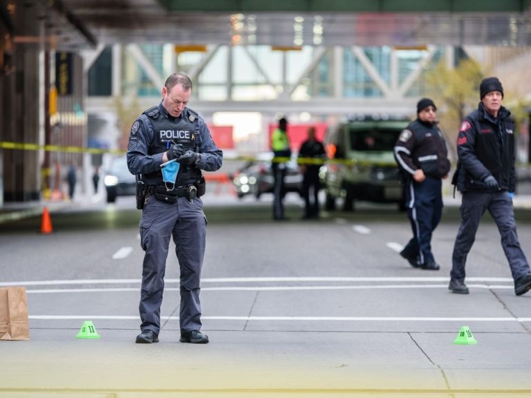 Le fils d’un policier de Calgary condamné à 21 mois de prison pour une attaque à la machette dans le centre-ville