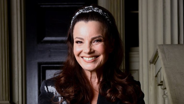 Le président de la SAG-AFTRA, Fran Drescher, critiqué pour la sortie de Dolce & Gabbana en Italie au milieu des négociations contractuelles : "C'est de la mauvaise optique"
