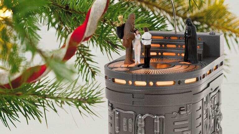 L'un des moments les plus sombres de Star Wars est maintenant une décoration de Noël
