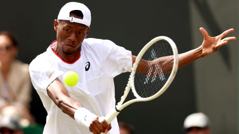 Medvedev vs Eubanks en direct: Comment regarder le tennis en quart de finale de Wimbledon en ligne gratuitement maintenant