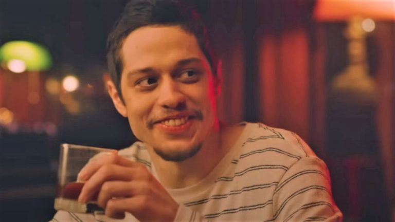 Pete Davidson in Meet Cute.