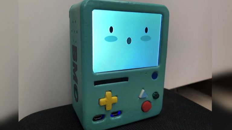 Raspberry Pi BMO joue à des jeux et accepte les commandes vocales