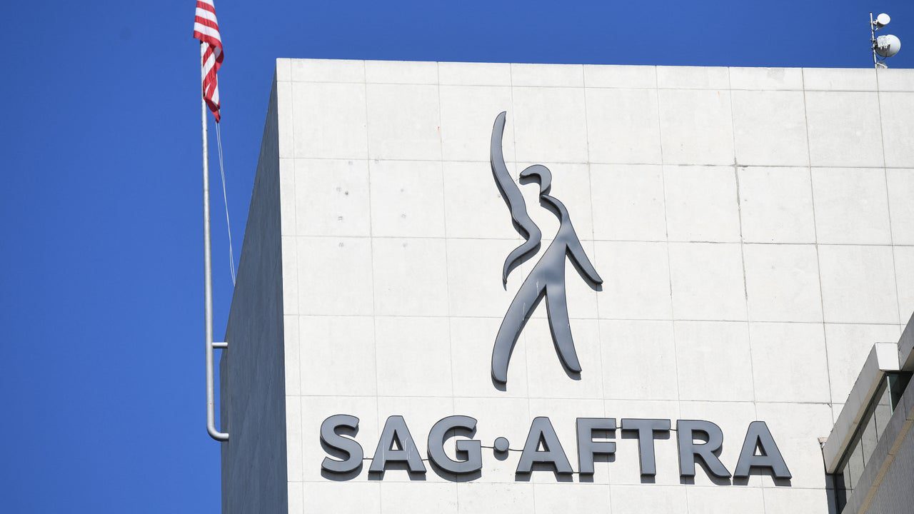 SAG-AFTRA se met en grève
