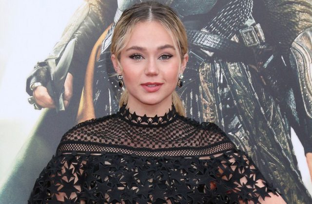 Série ACOTAR Hulu : Brec Bassinger veut jouer [Spoiler] – TVLine