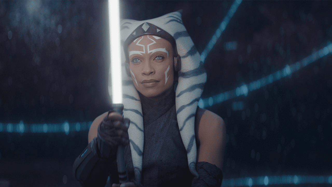 Star Wars: Ahsoka obtient une nouvelle bande-annonce, une date de sortie et le meilleur look à ce jour pour Thrawn de Lars Mikkelsen
