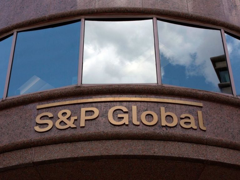 S&P Global élimine les scores ESG des notations de crédit suite à la confusion des investisseurs