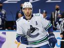 Brandon Sutter des Canucks de Vancouver photographié lors d'un match de la LNH en février 2021 à Toronto.