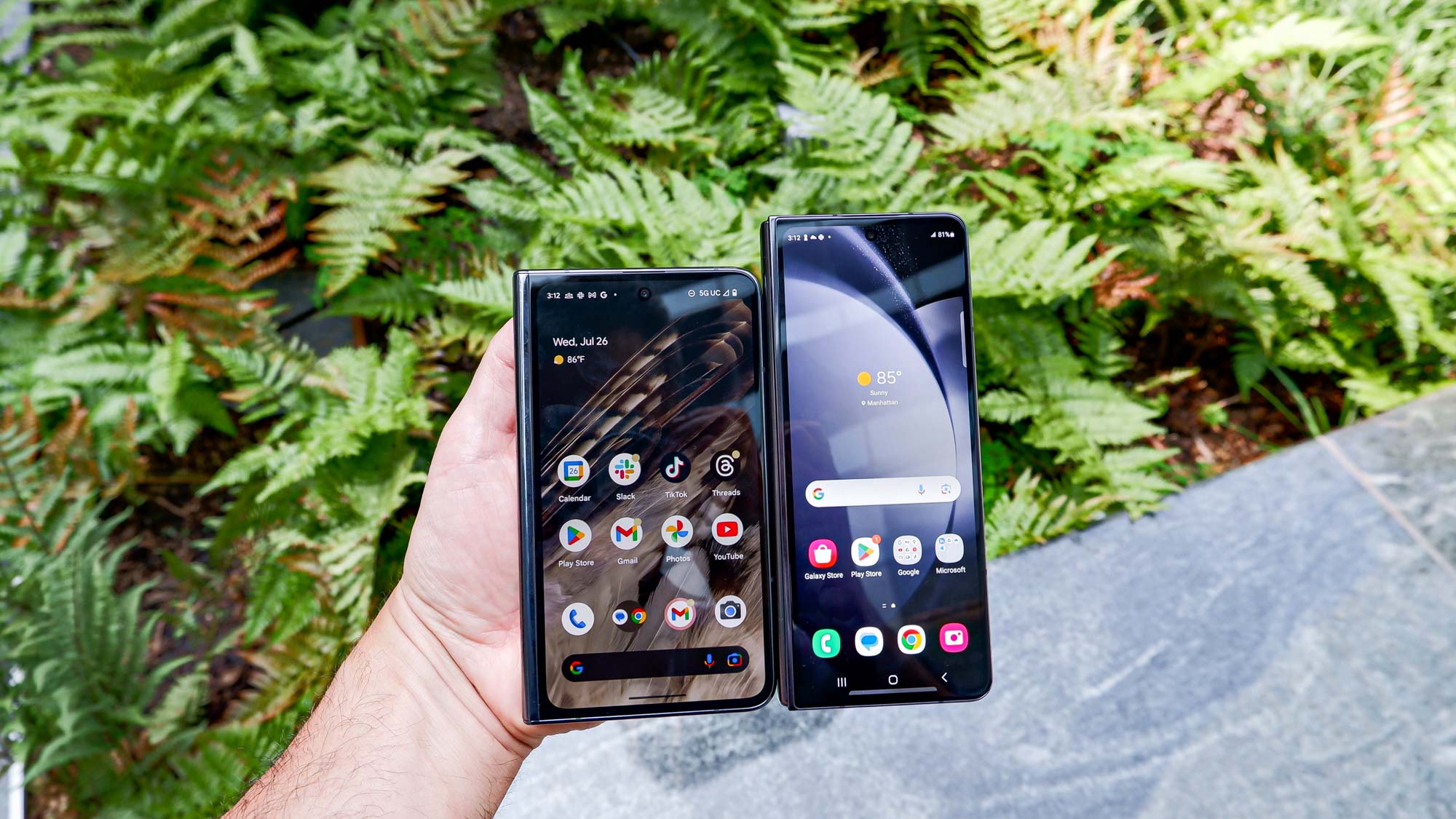 Samsung Galaxy Z Fold 5 vs écrans de couverture Google Pixel Fold