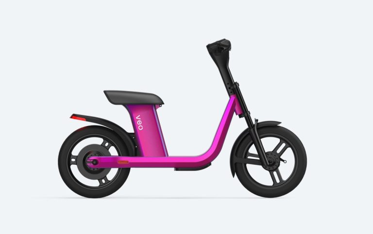 La société de micromobilité partagée Veo lance un scooter assis au détail