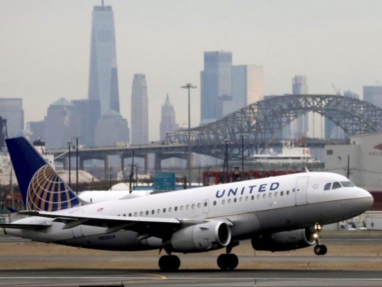 Une mauvaise communication entre les pilotes a provoqué la chute de l’avion United près de la surface de l’océan: les enquêteurs