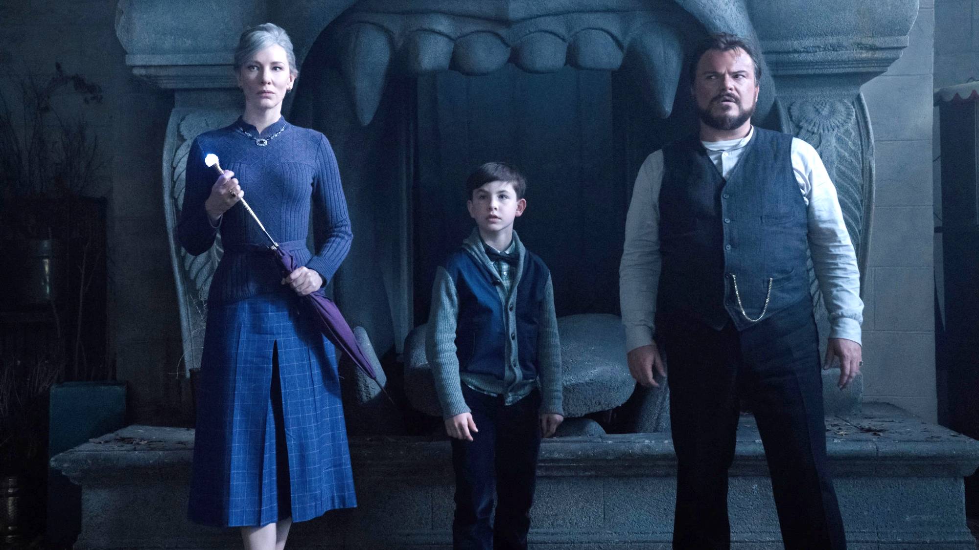 Cate Blanchett, Owen Vaccaro et Jack Black dans La maison avec une horloge dans ses murs