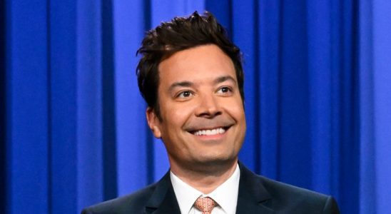 Jimmy Fallon surprend les fans au concert des Jonas Brothers