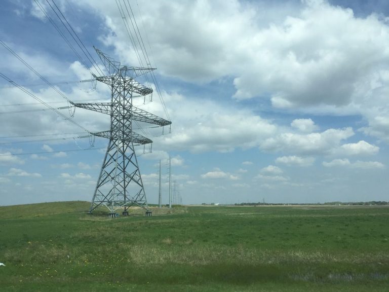 Les prix de l’électricité en Alberta ont atteint un niveau record en juillet