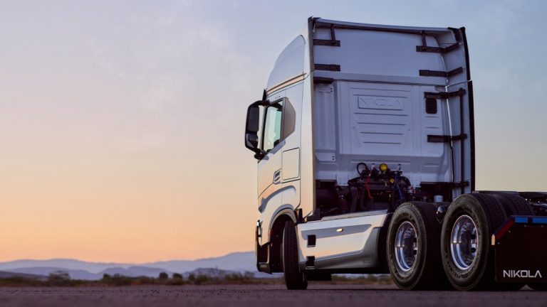 Nikola partage le réservoir après que le fabricant de véhicules électriques a rappelé ses grosses plates-formes électriques à batterie