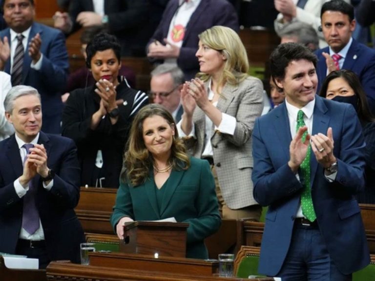 À la recherche de Trudeaunomics : Après trois ans à la finance, le deuxième acte de Chrystia Freeland est toujours flou