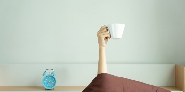 Le café ou la sieste peuvent-ils compenser la privation de sommeil ?