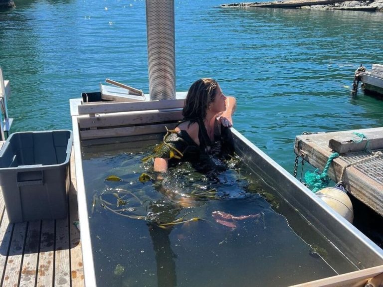 Sophie Grégoire Trudeau partage des photos de vacances en famille de son voyage à Tofino