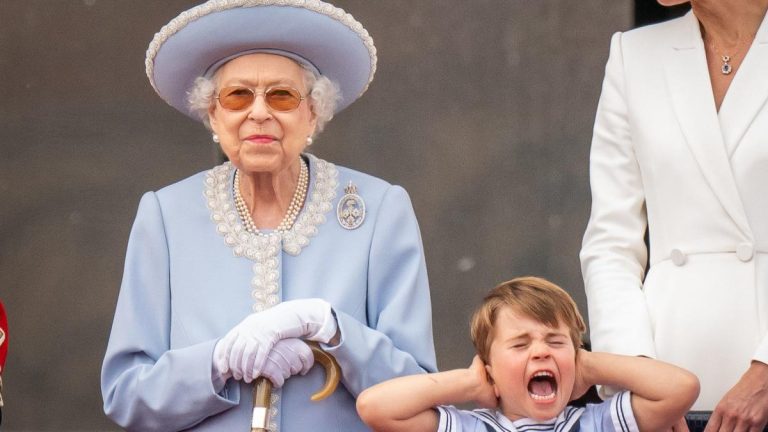 Le photographe qui a surpris le prince Louis en train de se couvrir les oreilles pendant le Jubilé est récompensé