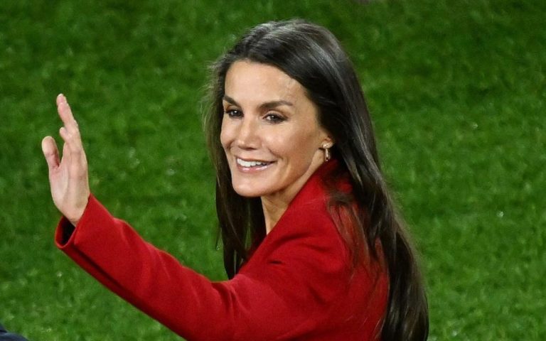 Comment la reine Letizia d’Espagne a remporté le jeu royal de la mode